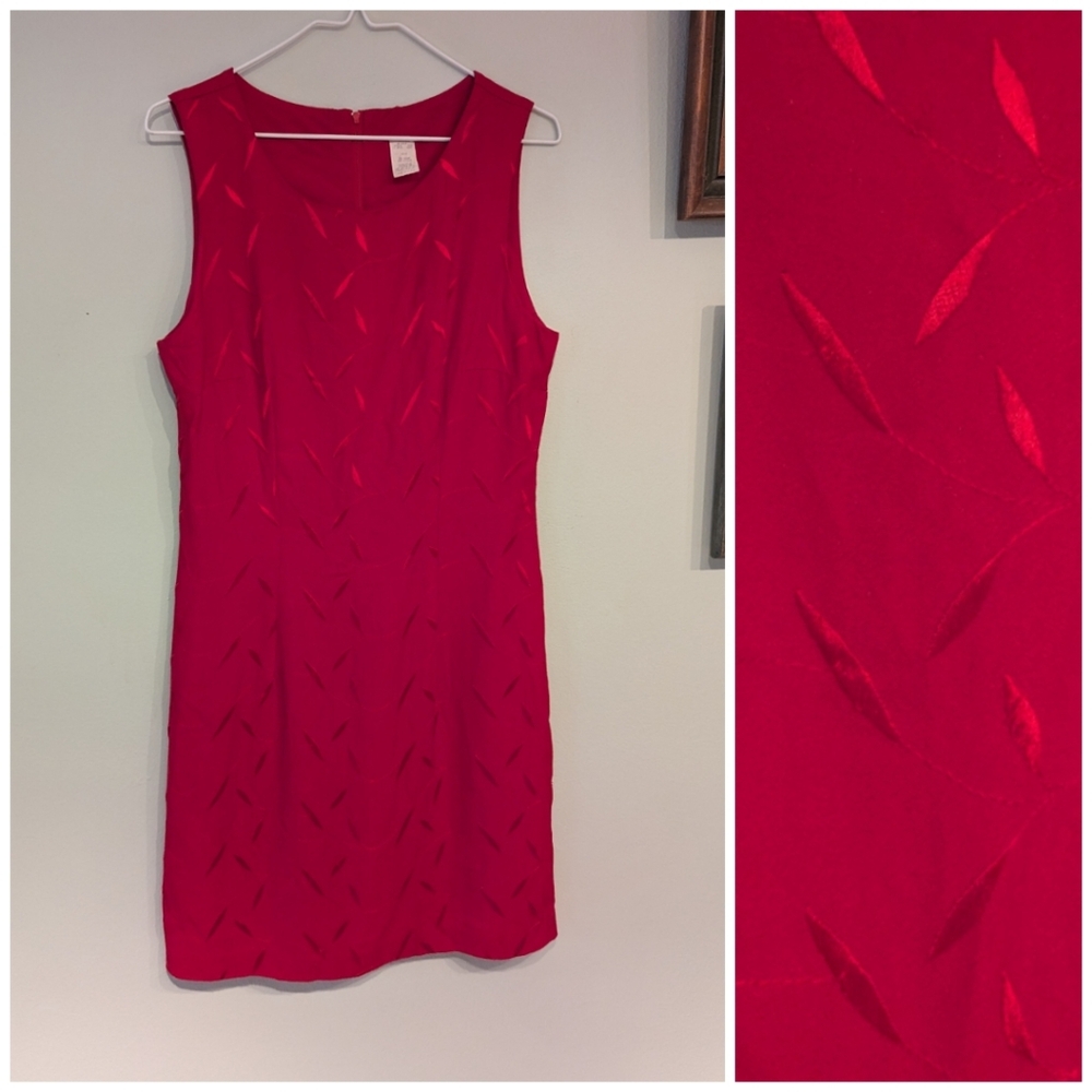 90s Vintage Women's S/M Red Embroidery Leaves Vines Detail Sleeveless Dress 177